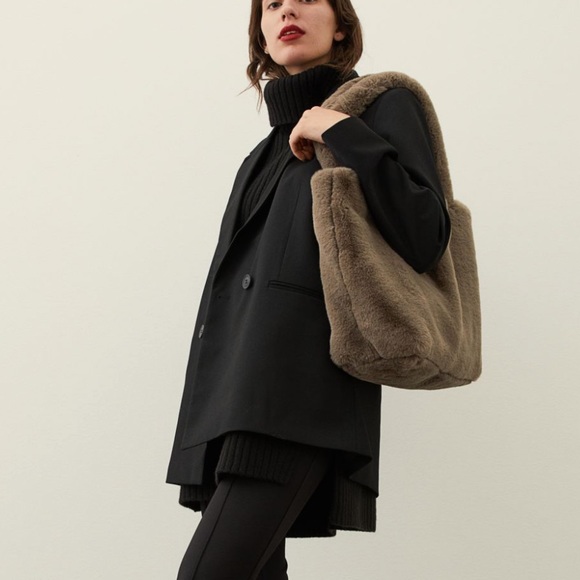 H&M Faux Fur Shopper - Picture 6 of 12